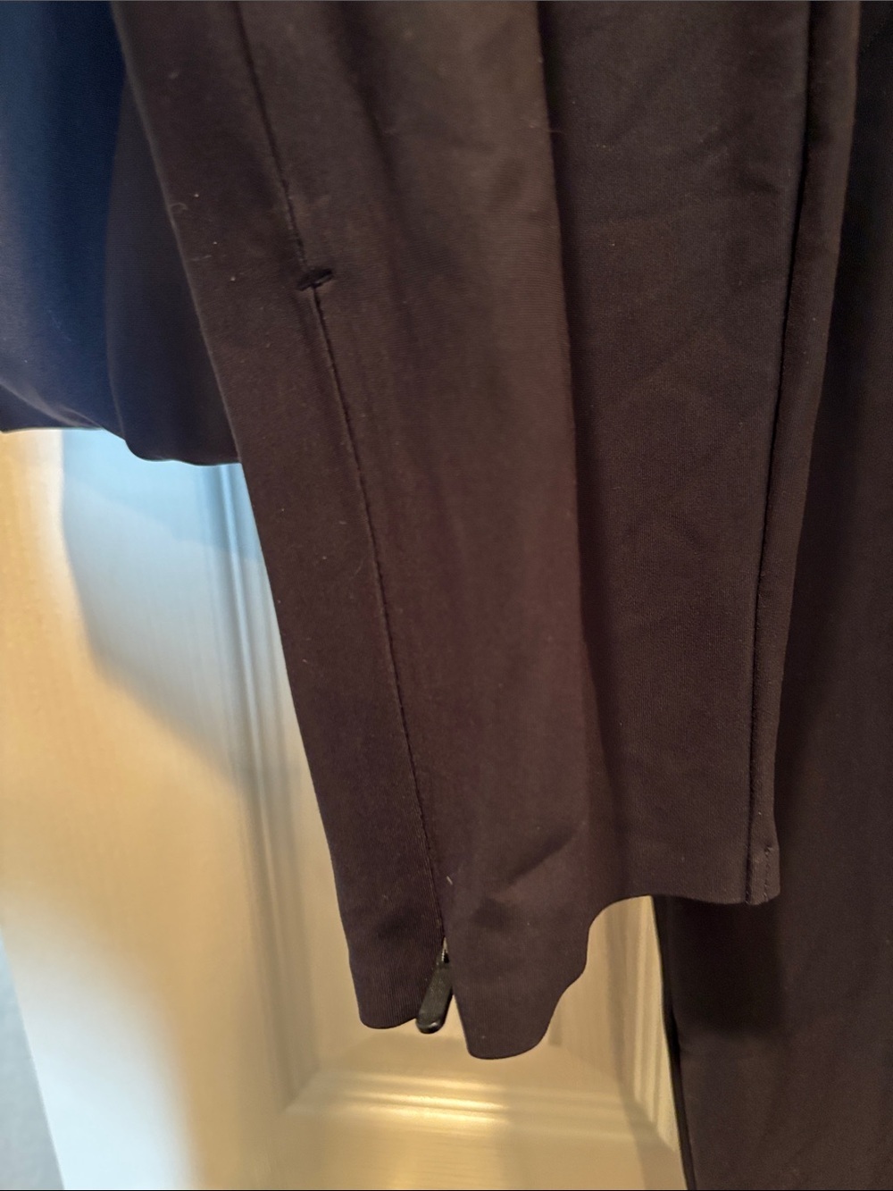 Athleta Stellar Tight Pant 8P Black High Rise Ankle Slit Ponte Leggings Petite 8 - Picture 4 of 5